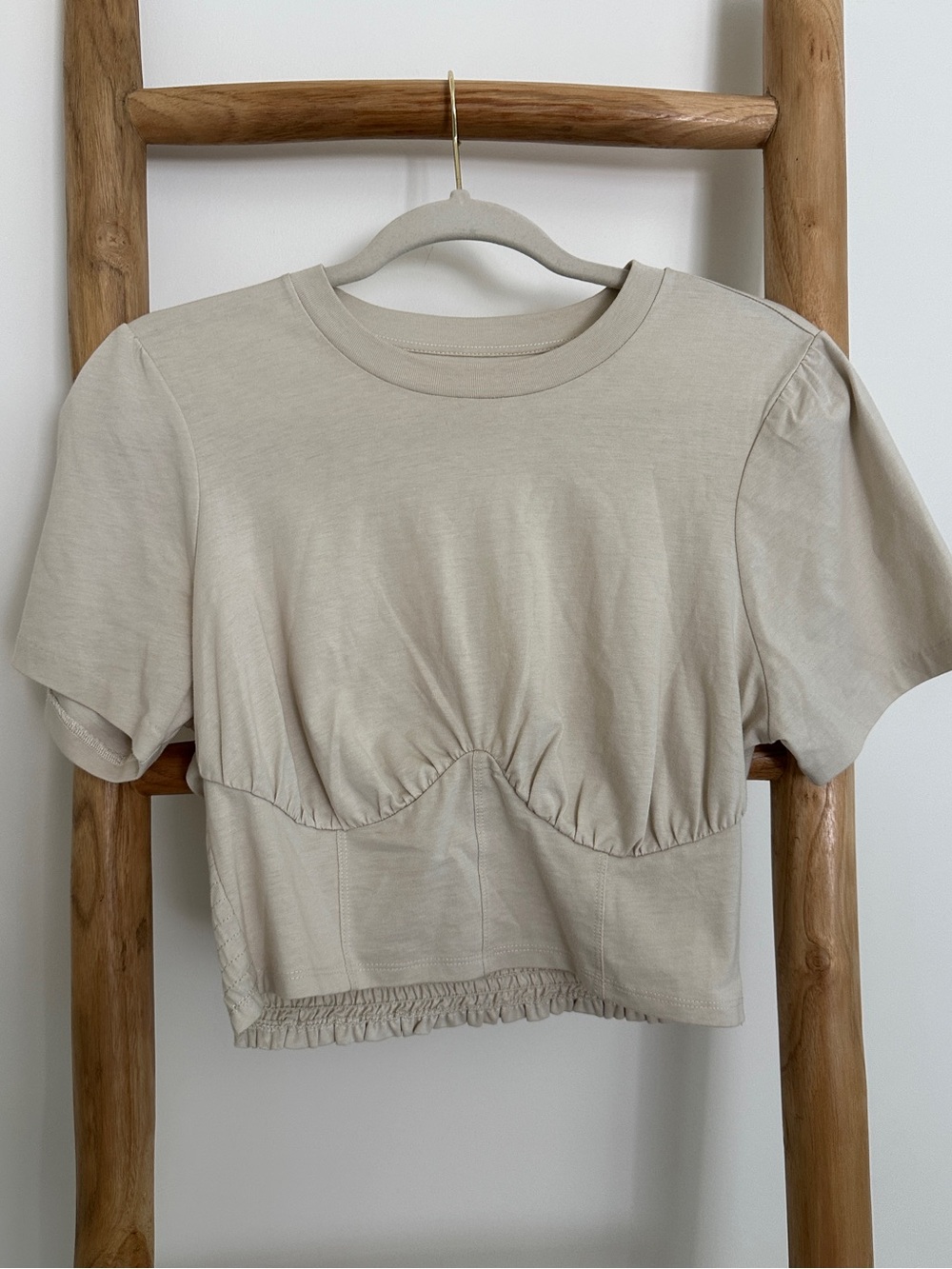 GRLFRND Beige Ruched Short-Sleeve Crop Top